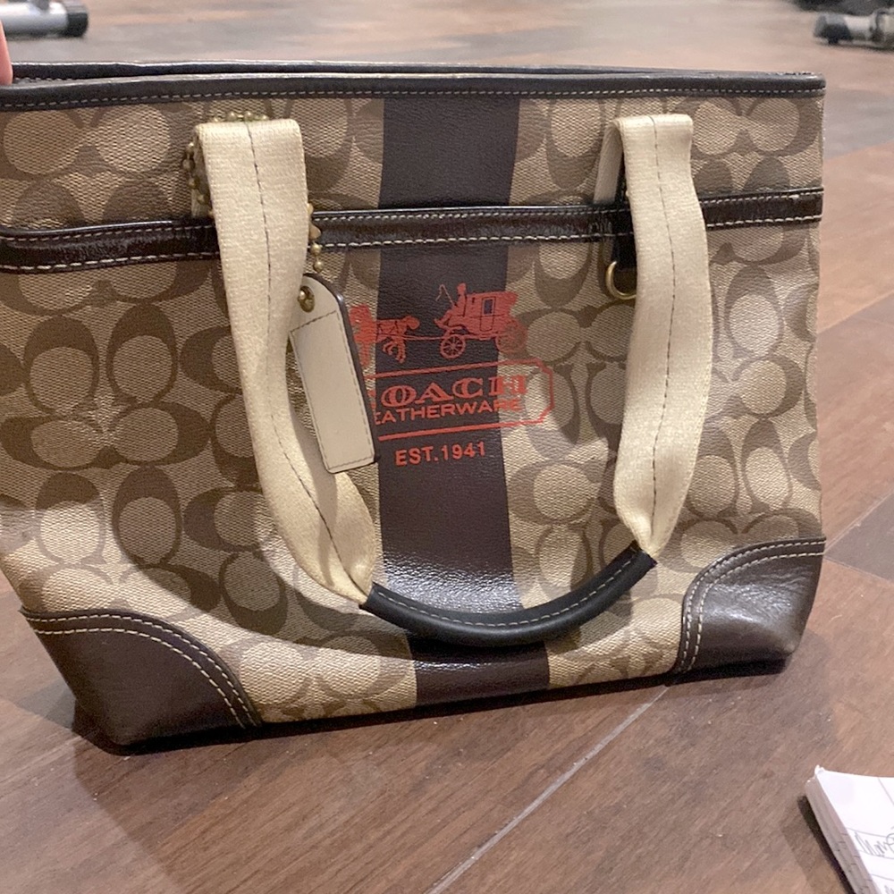 Coach like new handbag